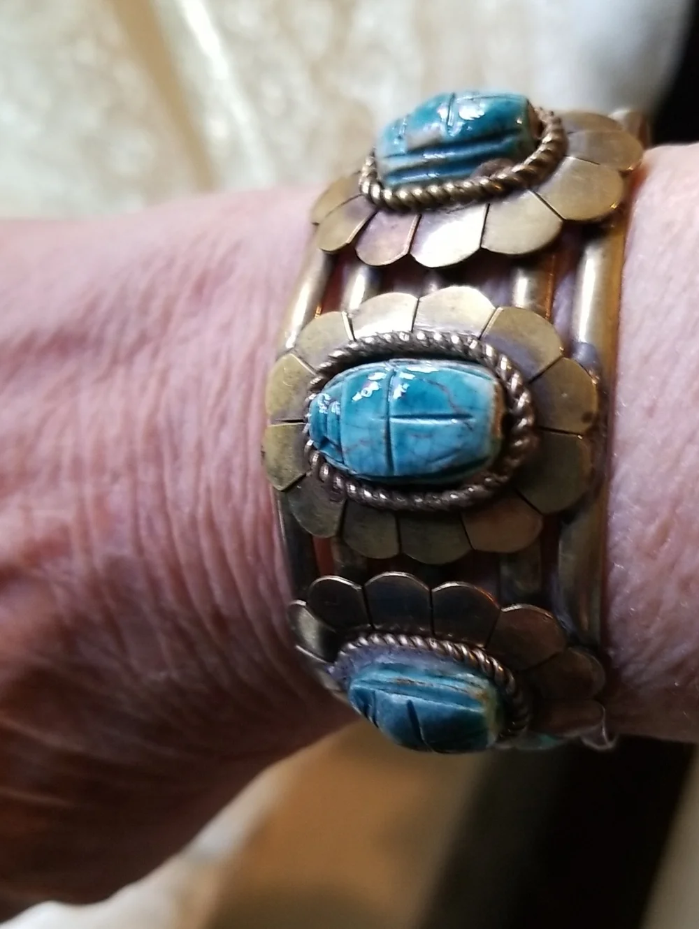 Egyptian revival Scarab Cuff Bracelet - Picture 7 of 7
